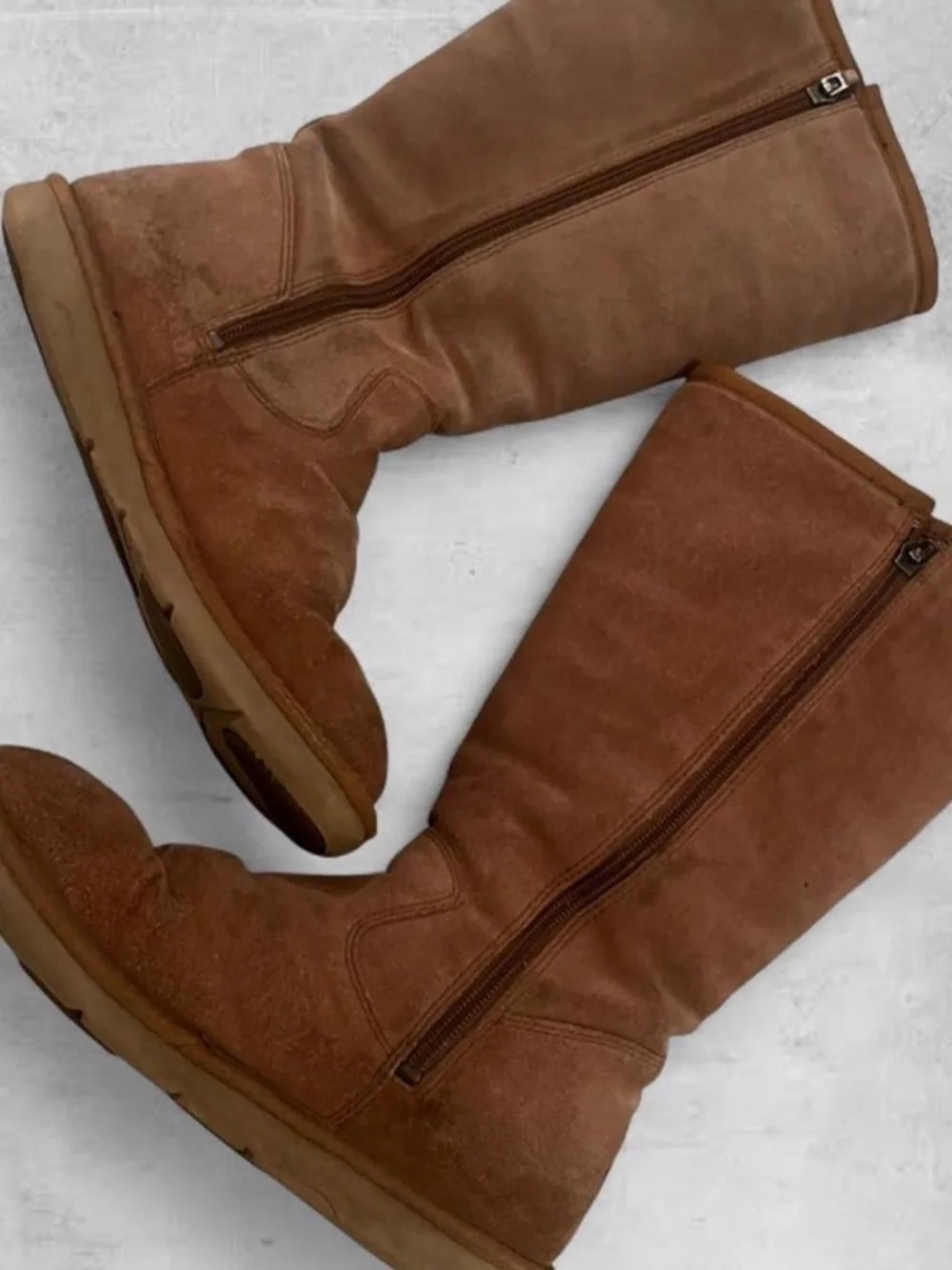 UGGs Tall Tan/Beige Boots with Zipper and Shearling lining Size 8
